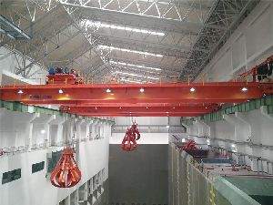QN型抓斗、吊鉤兩用橋式起重機(jī)