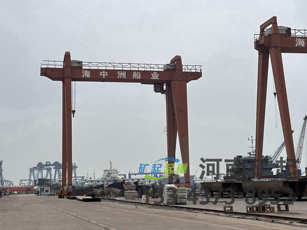 廣東深圳造船門式起重機(jī)廠家造船門式起重機(jī)多功能性